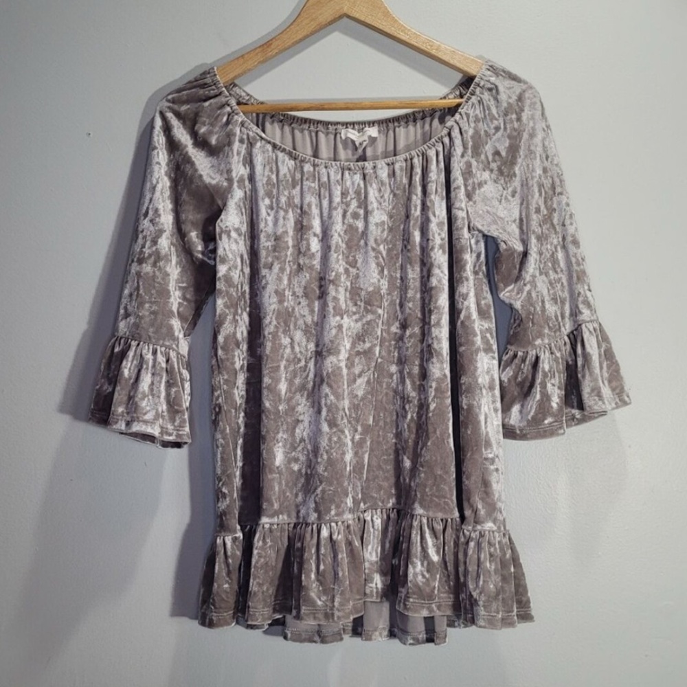 Velvet Ruffle Scoop Neck Sleeve Top - Gray